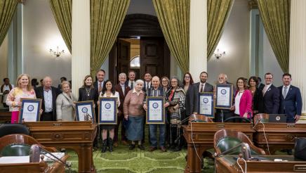 Members with Holocaust survivors of their districts